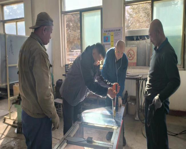 (35)降本增效廢料堆里“淘寶貝“工具物資 “新上崗” (1).png (35)降本增效廢料堆里“淘寶貝“工具物資 “新上崗” (1).png